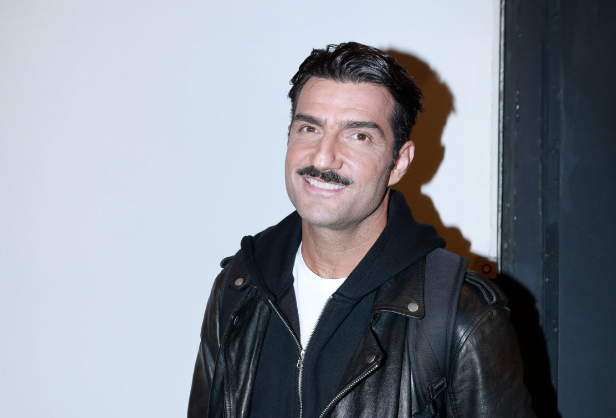 Νίκος Κουρής: Η μονογαμία του έχει… plot twists και το παραδέχεται χωρίς φόβο