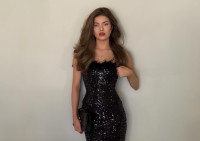 Να το χτένισμα της τελευταίας στιγμής (και πανεύκολο) που μπορεί να σώσει το look της Πρωτοχρονιάς σου