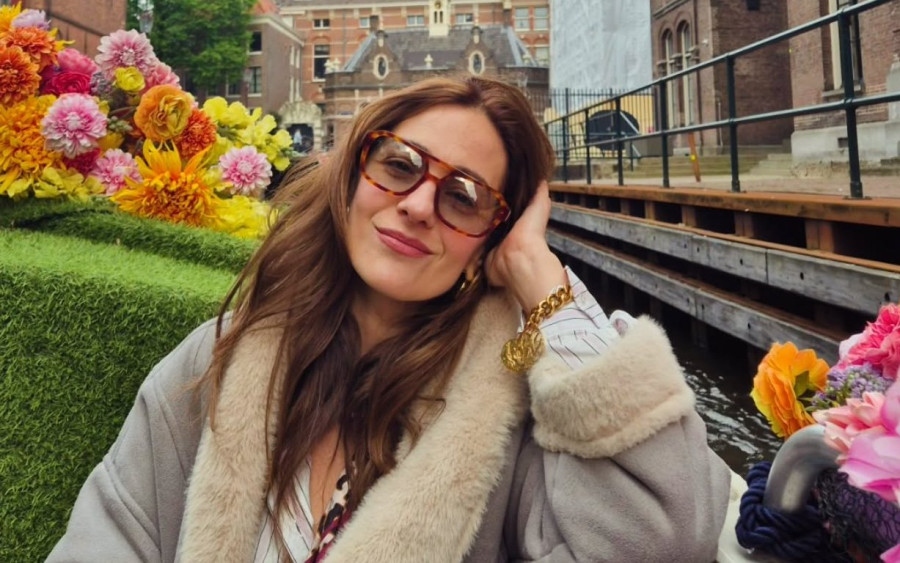 Η Μποφίλιου έπαθε Φουρέιρα και χορεύει το Αεροπλάνο! (με ανάλογο styling)