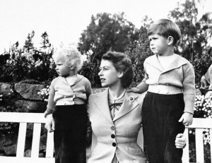 24 πράγματα που δεν γνωρίζατε για τη Βασίλισσα της Αγγλίας