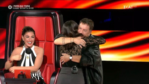 The Voice: Ο Μαζώ απέκτησε νέο αγαπημένο τραγούδι και...κόρη, κάνοντας Steal. Όλα όσα έγιναν στα τελευταία Knock Outs