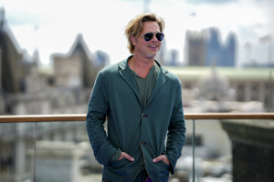 Brad Pitt: Στο κέντρο της Αθήνας για τα νέα γυρίσματα της ταινίας «The Riders»