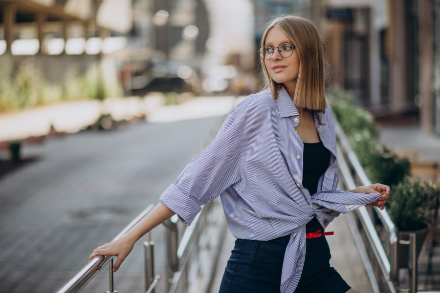 The anti-trend girl: Οι γυναίκες που αρνούνται πλέον τα microtrends