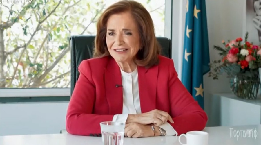 Ντόρα Μπακογιάννη: Και όμως, σχολίασε την ομοιότητα της Μαρίας Σάκκαρη με τη μητέρα της, Μαρίκα Μητσοτάκη