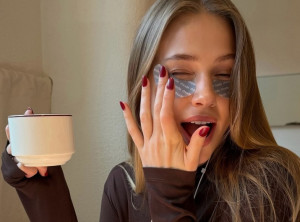 Λεία, πιο σφριγηλή επιδερμίδα: Γιατί τα microneedling patches είναι η νέα εμμονή της ομορφιάς