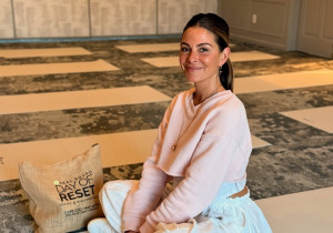 Maria Menounos: Τήρησε το έθιμο - Γονατιστή με την κόρη της στην Παναγία της Τήνου - «Ήταν μια στιγμή που δεν θα ξεχάσω ποτέ»