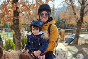 Λευτέρης Πετρούνιας: Το απρόσμενο κατοικίδιο που έφερε η Λένια τους στο σπίτι και ο απίθανος διάλογος μαζί της