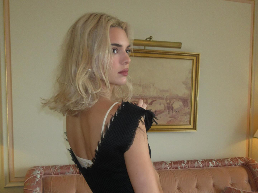 Roaccutane: Αδυνάτισε όντως αυτό το φάρμακο για την ακμή τη μύτη της Kendall Jenner; Οι δερματολόγοι απαντούν