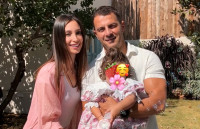 Δήμητρα Βαμβακούση: Πήγε την κόρη της σε μάθημα ποντιακών χορών και δείτε πώς αντέδρασε η μικρή