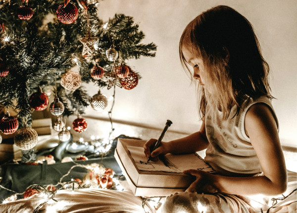 7 τρόποι να διαχειριστείτε τα γιορτινά καλέσματα όταν έχετε ευαίσθητο και ιδιαίτερο παιδί