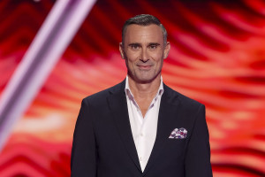 The Voice: Τα συναρπαστικά knockouts ολοκληρώνονται - Έλενα Παπαρίζου και Μάνος Πυροβολάκης σε μια ξεχωριστή συνεργασία