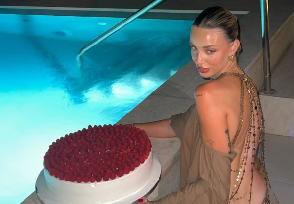 Γαρυφαλιά Καληφώνη: Dirty thirty πάρτι γενεθλίων με τον Χρήστο Μάστορα στο πλευρό της