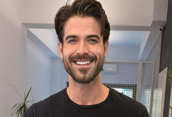 Άρης Μουγκοπέτρος: Αποδεικνύει πως το κλαρίνο παίζεται ακόμη και με δύο δάχτυλα