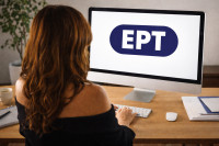 Δεν θα πιστεύετε ποια πασίγνωστη ηθοποιός έχει γράψει σήριαλ και το έχει καταθέσει στην ΕΡΤ (Αποκλειστικό)