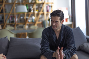 Μπαμπά σ' αγαπώ: Ψέματα και ερωτικά φιλιά