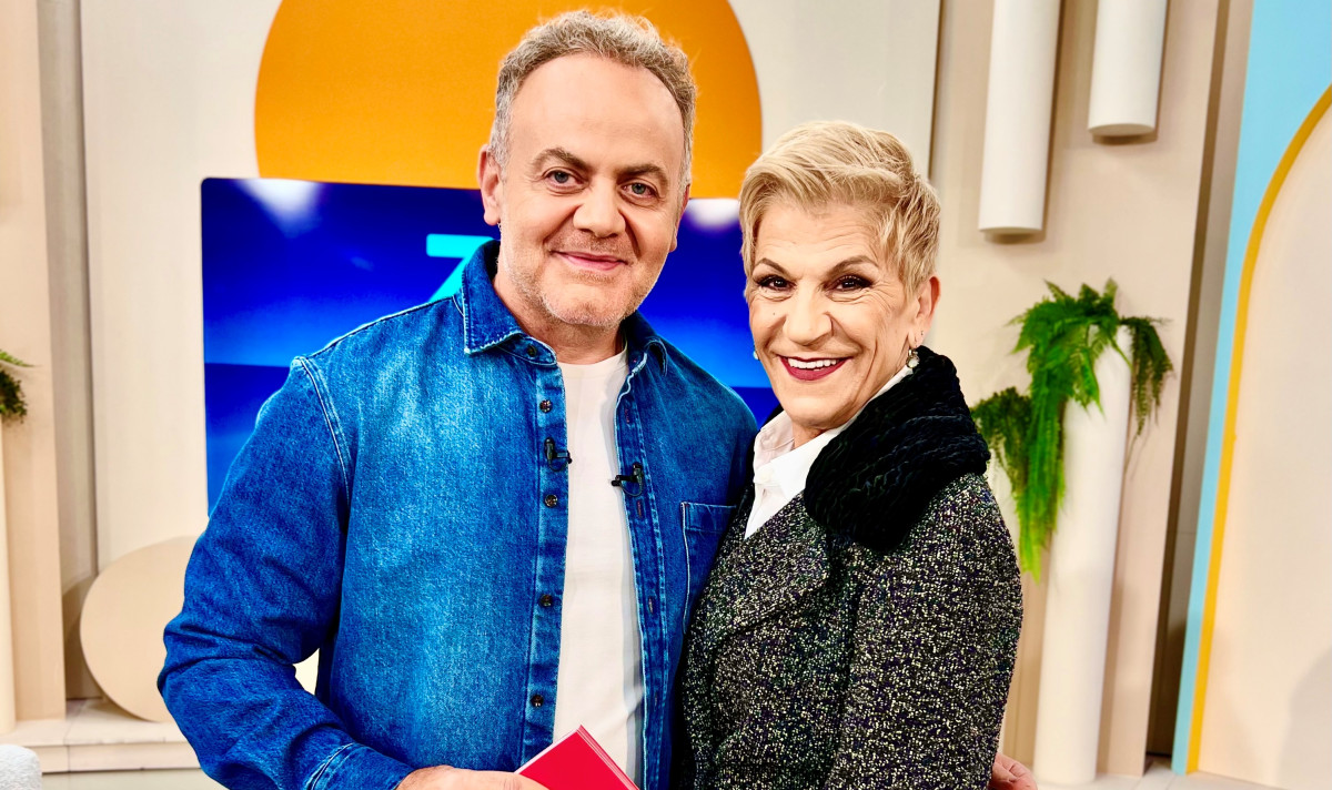 Ζω Καλά: Ο Μιχάλης Κεφαλογιάννης υποδέχεται την Χρύσα Ρώπα