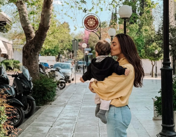 Ευρυδίκη Βαλαβάνη: Βιώνει το ενοχικό σύνδρομο κάθε εργαζόμενης μαμάς που αποχωρίζεται το μωρό της - «Η καρδιά μου είναι έτοιμη να σπάσει»