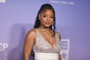 Η Halle Bailey μίλησε ανοιχτά για τη περίοδο μετά τη γέννα της