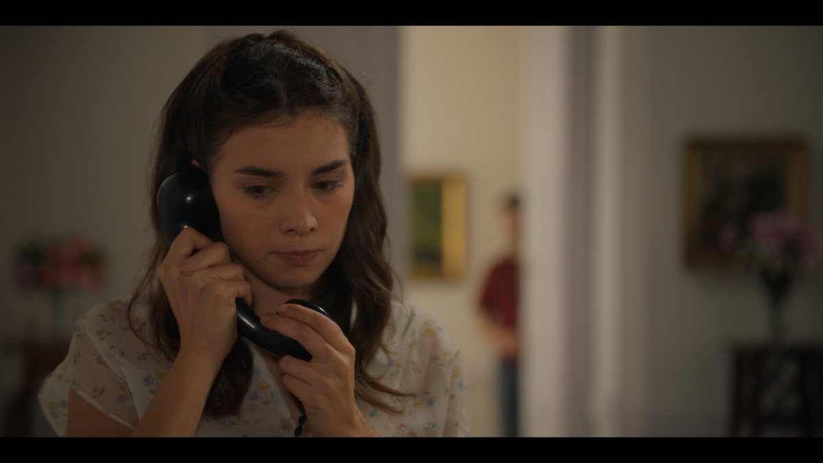 Porto Leone: Η Λένα προσπαθεί να επικοινωνήσει με τον παππού της αλλά...