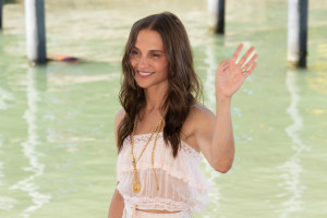 Bare Face: Το μακιγιάζ της σεζόν θέλει να φαίνεται η πραγματική σου επιδερμίδα
