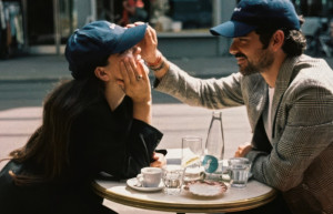 «Chalant dating»: Τι είναι αυτή η νέα τάση στο dating, το ακριβώς αντίθετο του «situationship»;