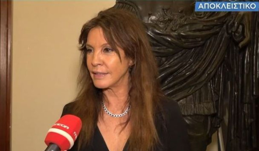 Βάνα Μπάρμπα: Το δύσκολο καλοκαίρι, ο ηλικιακός ρατσισμός και όσοι περίμενε να της σταθούν -στο πρόβλημα υγείας της- και δεν το έκαναν