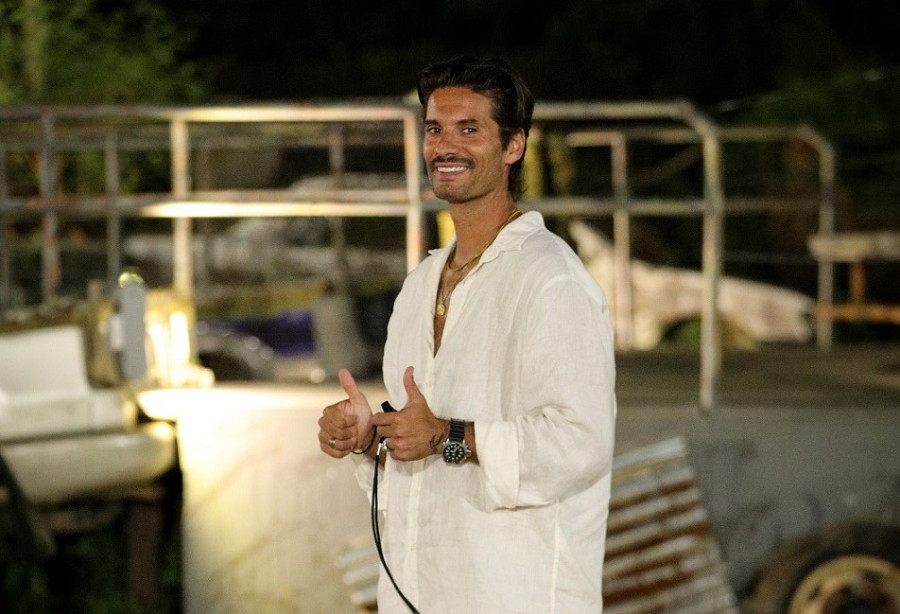 Γιώργος Καράβας: Η επιστροφή στην Ελλάδα και οι στιγμές από το οικογενειακό πάρτι που ετοίμασε η Ραφαέλα Ψαρρού