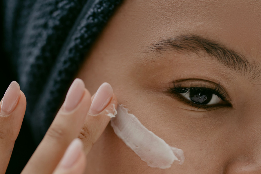 Ξέχνα το Glass Skin: Οι Cloud Creams είναι η νέα μεγάλη εμμονή ομορφιάς της Κορέας
