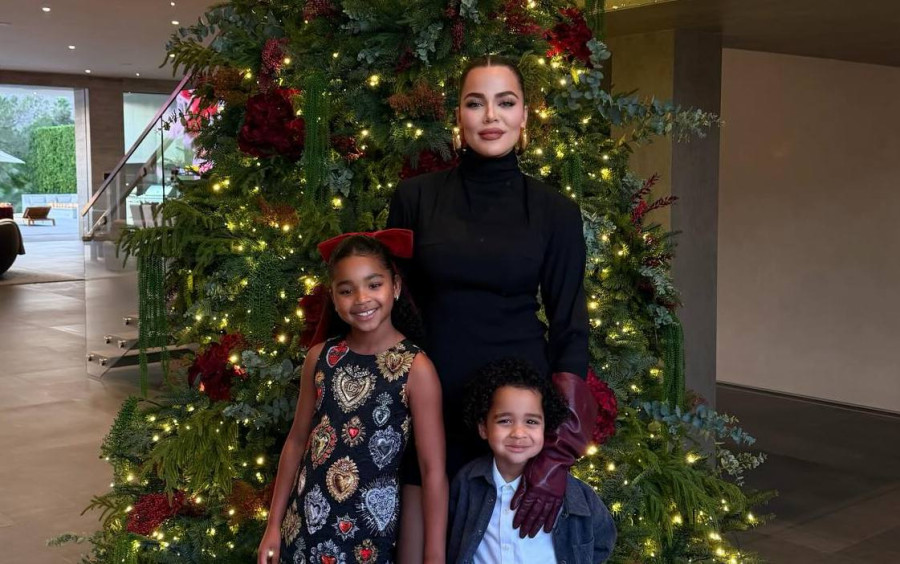 Khloé Kardashian: Η πιο λαχταριστή χριστουγεννιάτικη στιγμή στην κουζίνα με την κόρη της