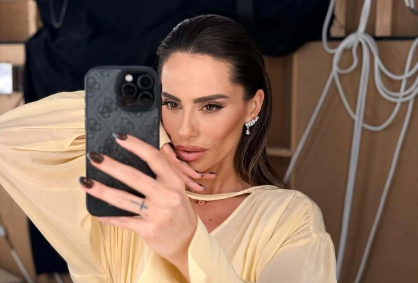 Μαρία Αντωνά: Είναι στα πάνω της, είναι στα ωραία της και… φαίνεται σε 26 δευτερόλεπτα!