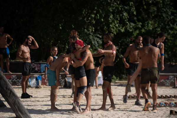 Survivor: Τρελή ανατροπή, νέα νίκη για τους Αθηναίους με απίθανο γύρισμα του αγώνα