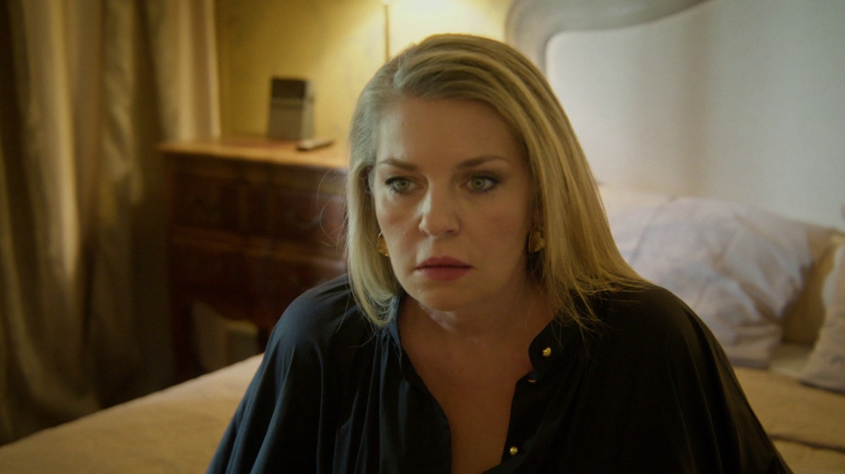 Να μ&#039; αγαπάς: Ζωή και Νικαίτη παλεύουν να επιβιώσουν την ώρα που η Σοφία παίρνει τα ηνία