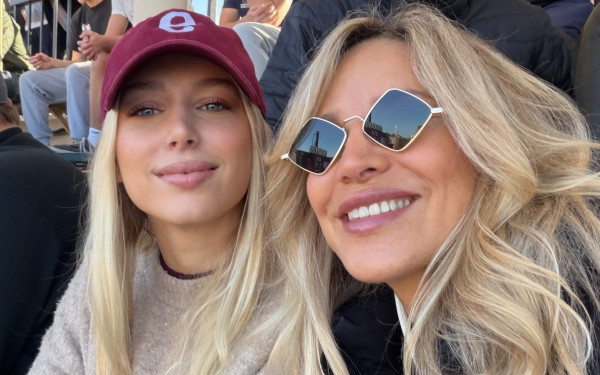 Αννίτα Ναθαναήλ: Στην Καλιφόρνια για τις κόρες της