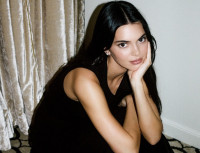 «Resting Rich Face»: Το νέο φυσικό μακιγιάζ που υπόσχεται φρέσκια και λαμπερή επιδερμίδα