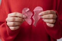 Απρίλιος: Για 4 ζώδια αυτός ο μήνας θα φέρει κρίση και χωρισμό