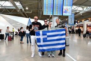 Eurovision 2025: Αναχώρησε για την Ελβετία η Klavdia - Αυτό είναι το... έξτρα γούρι της