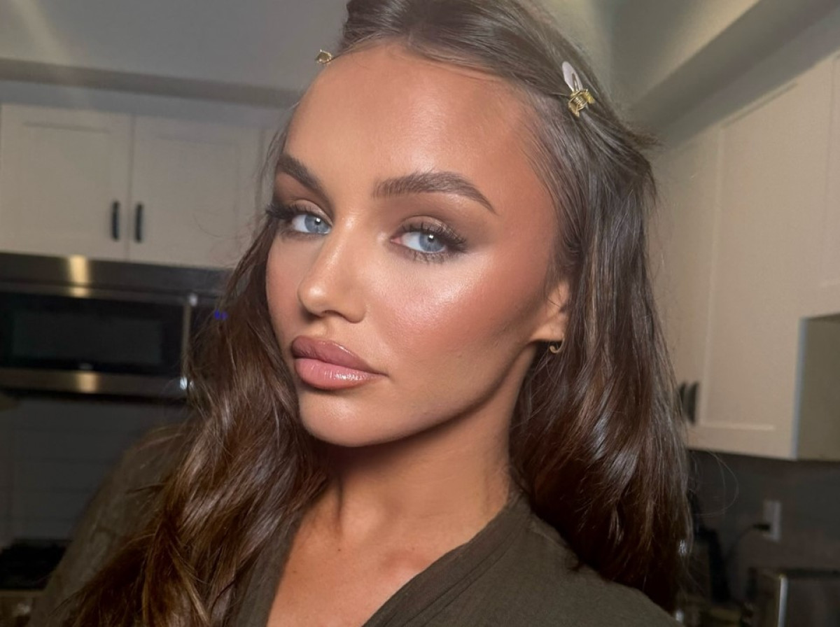 «Café-Core Makeup»: Το look με ζεστές και φιλόξενες αποχρώσεις που θα φωτίσει το φθινόπωρο και τον χειμώνα