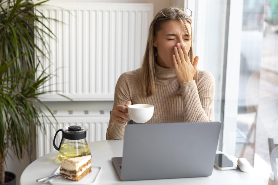 Μεσημεριανή νύστα; Λύσεις για να την αποφύγετε
