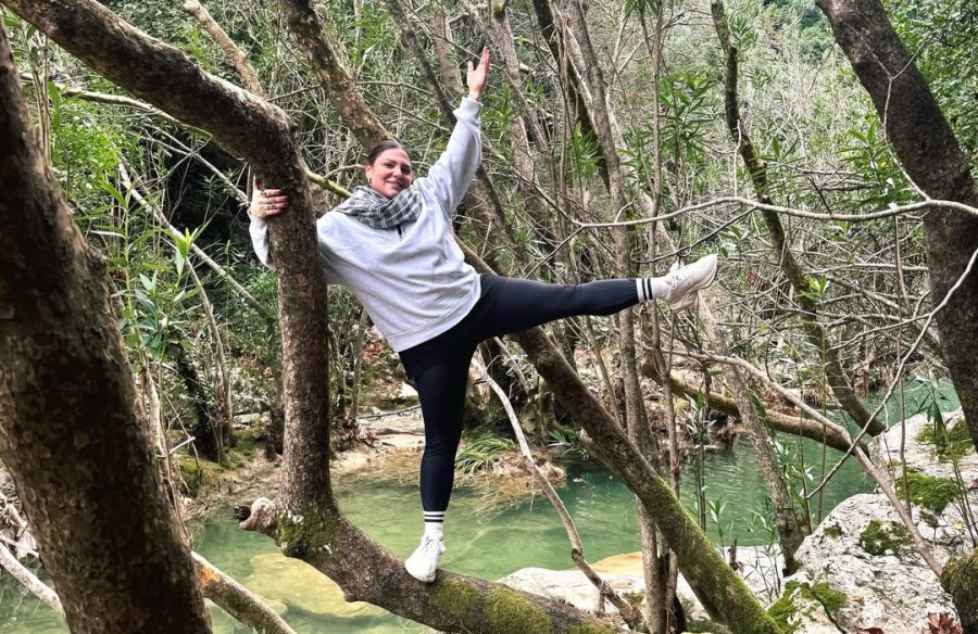 Δανάη Μπάρκα: Επικίνδυνες αποστολές σε βουνά και ποτάμια και ένα τσικ πριν πάθει... Αρναούτογλου αγκαλιά με την Μπουκιά