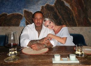 Άννα Θεοδωρίδη: «Έχουμε παντρευτεί με τον Light. Ο θρησκευτικός γάμος θα γίνει στην Ιταλία»