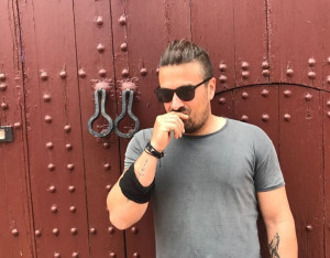 Γιάννης Αϊβάζης: Η σπάνια αναφορά στην προσωπική του ζωή και έναν πιθανό νέο γάμο
