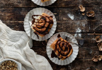 Νηστίσιμα γλυκά: Ρολά κανέλας με χαλβά