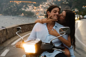 Χαρά Παππά: Ο σύντροφός της κουβαλάει την Άρτα και τα Γιάννενα αλλά εκείνη θέλει να της κρατάει και το χέρι