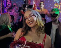 Ανδρομάχη: Το Halloween party για τα γενέθλιά της, στο οποίο η Καληφώνη έσκασε ντυμένη… νύφη! Μάστορα, τα βλέπεις;