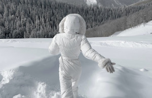 Τι σημαίνει ο όρος «αλπικό διαζύγιο», που κρύβει μια λιγότερο γνωστή μορφή ενδοοικογενειακής βίας;