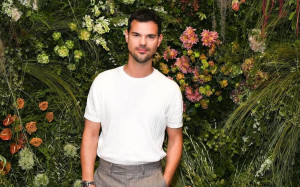 Taylor Lautner: O λυκάνθρωπος του Twilight θα γίνει μπαμπάς