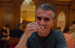 Παύλος Σταματόπουλος: Σταματήστε ότι κάνετε και δείτε τι -απίστευτο- φυλούσε στο σπίτι του χρόνια