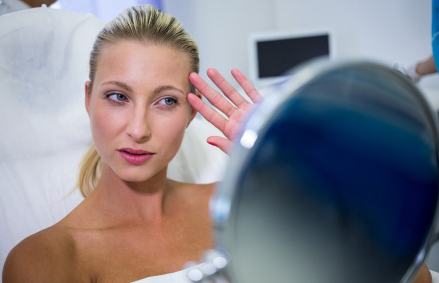 Αισθητική χειρουργική: Οι 8 ερωτήσεις που όλοι (κρυφά) κάνουν στο ChatGPT