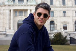 Δημήτρης Πανόπουλος: Ο «πόλεμος», η σκληρή κριτική που βίωσε και η ασφάλεια που νιώθει σήμερα στον ΣΚΑΪ