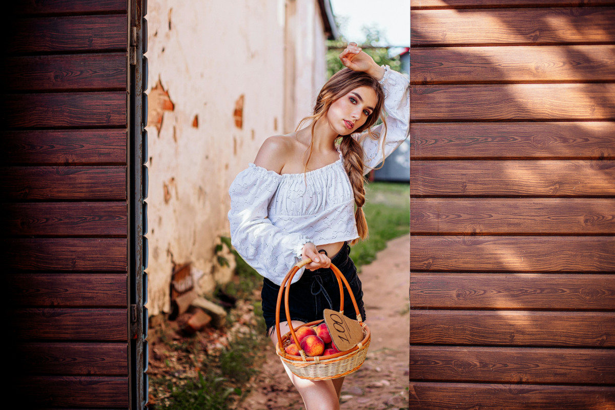 7+1 easy-to-wear outfits που θα σε βγάλουν ασπροπρόσωπη αυτό το καλοκαίρι